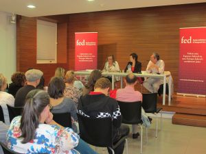 Carme Valls-Llobet, Montserrat Rueda i Manuel Cruz a l'acte de presentació de Federalistes d'Esquerres a Sentmenat